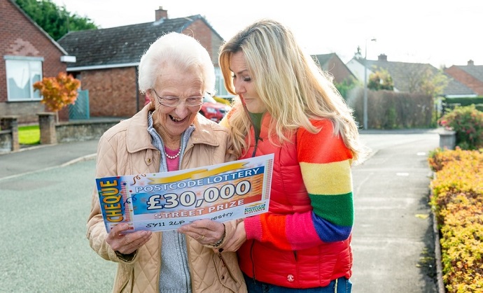 Trio of neighbours are celebrating People’s Postcode Lottery wins ...