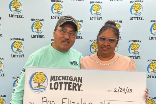 $1m Winning Powerball Ticket Spends Week in Coat Pocket