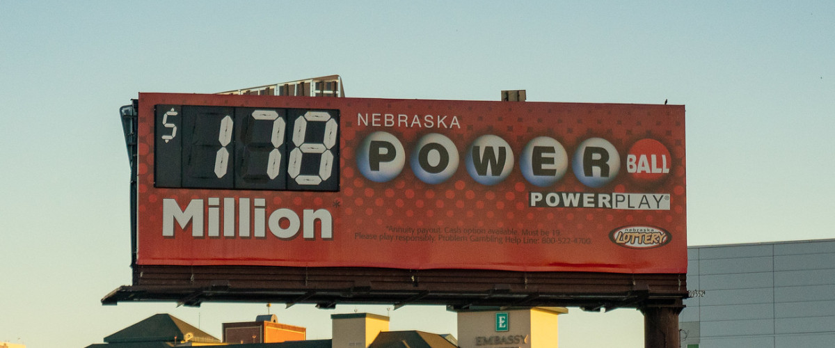 Long Island lottery winner celebrates grabbing 148m Powerball jackpot