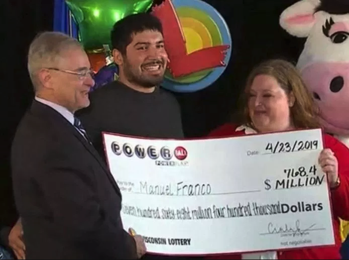 wisconsin powerball winner manuel