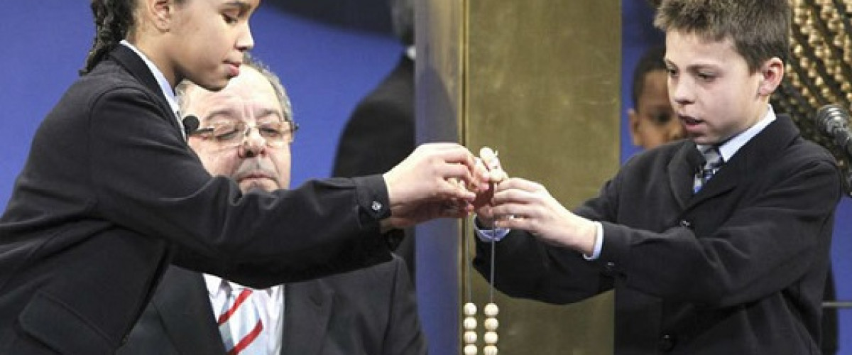 Spanish Christmas Lottery: The children of San Ildefonso prepare themselves for the “El Gordo” prize.