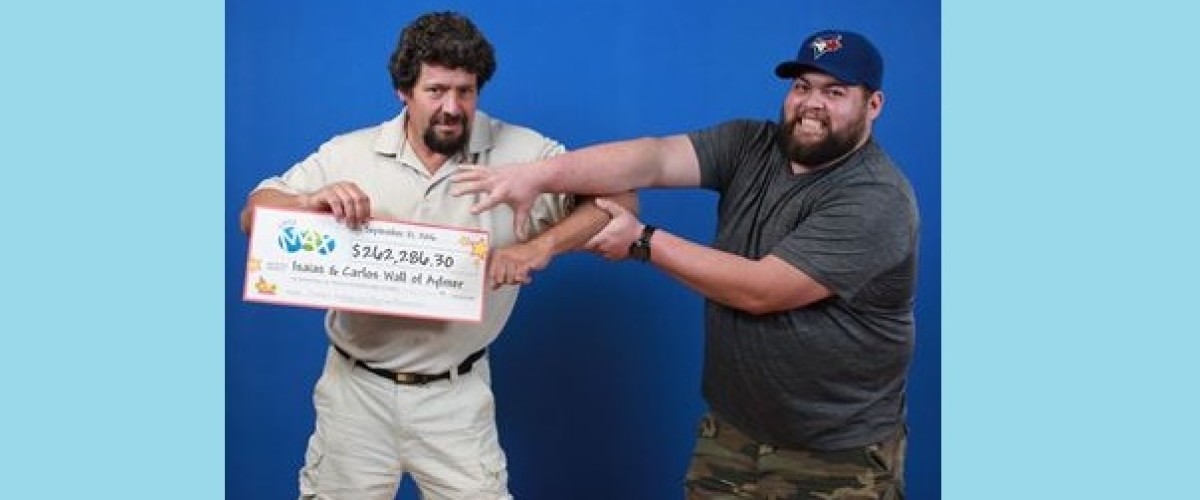 Ontario family win Canadian Lotto Max prize after spur of the moment decision to buy tickets