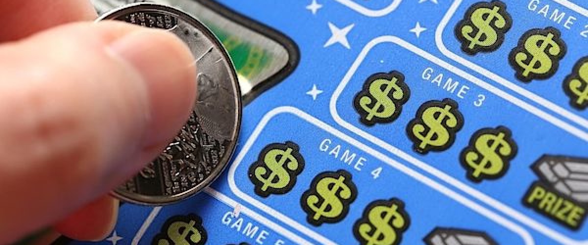 Leftover Change Leads to $30,000 winning Ruby Riches scratch card Purchase