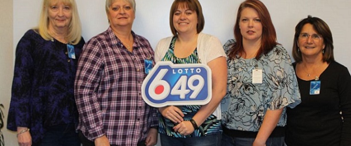 Canadian players celebrate Lotto 6/49 wins