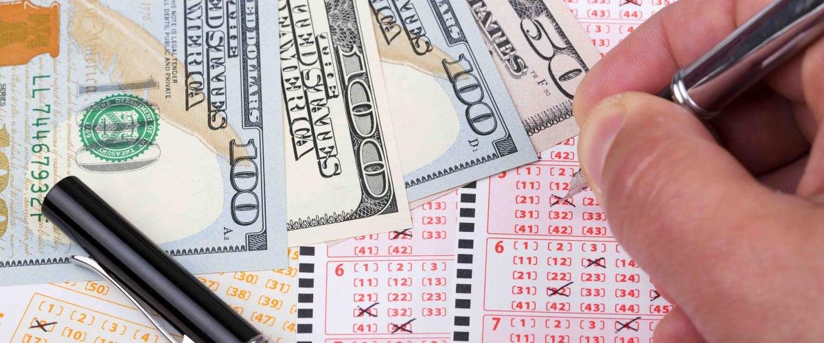 Fortune Smiles on Illinois Woman as Mother's Lottery Numbers Win Her $1 Million