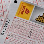 An Arkansas Wife Attributes Husband's $550,000 Lottery Jackpot to His "Diligence