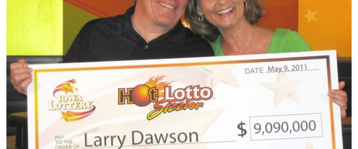 Iowa Lottery winner sues for a bigger prize