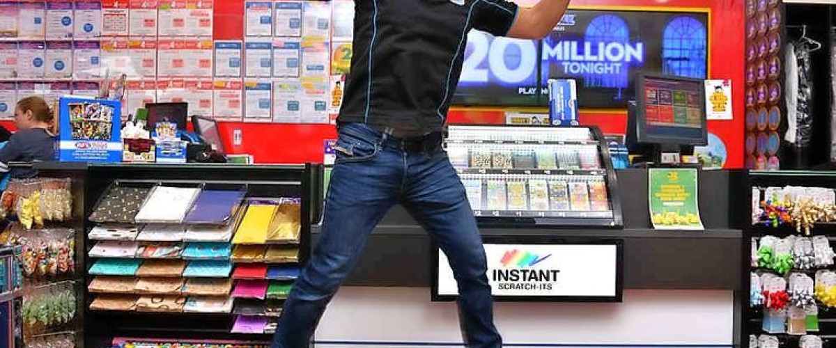 Store Owners Celebrate Selling $1.73bn Winning Powerball Ticket